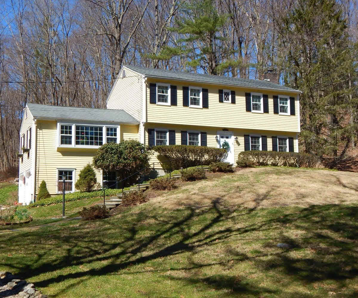 Building photograph for 87 COBBLE ROAD